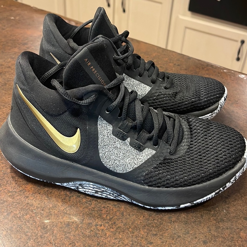 Nike Air Precision shoes size 6